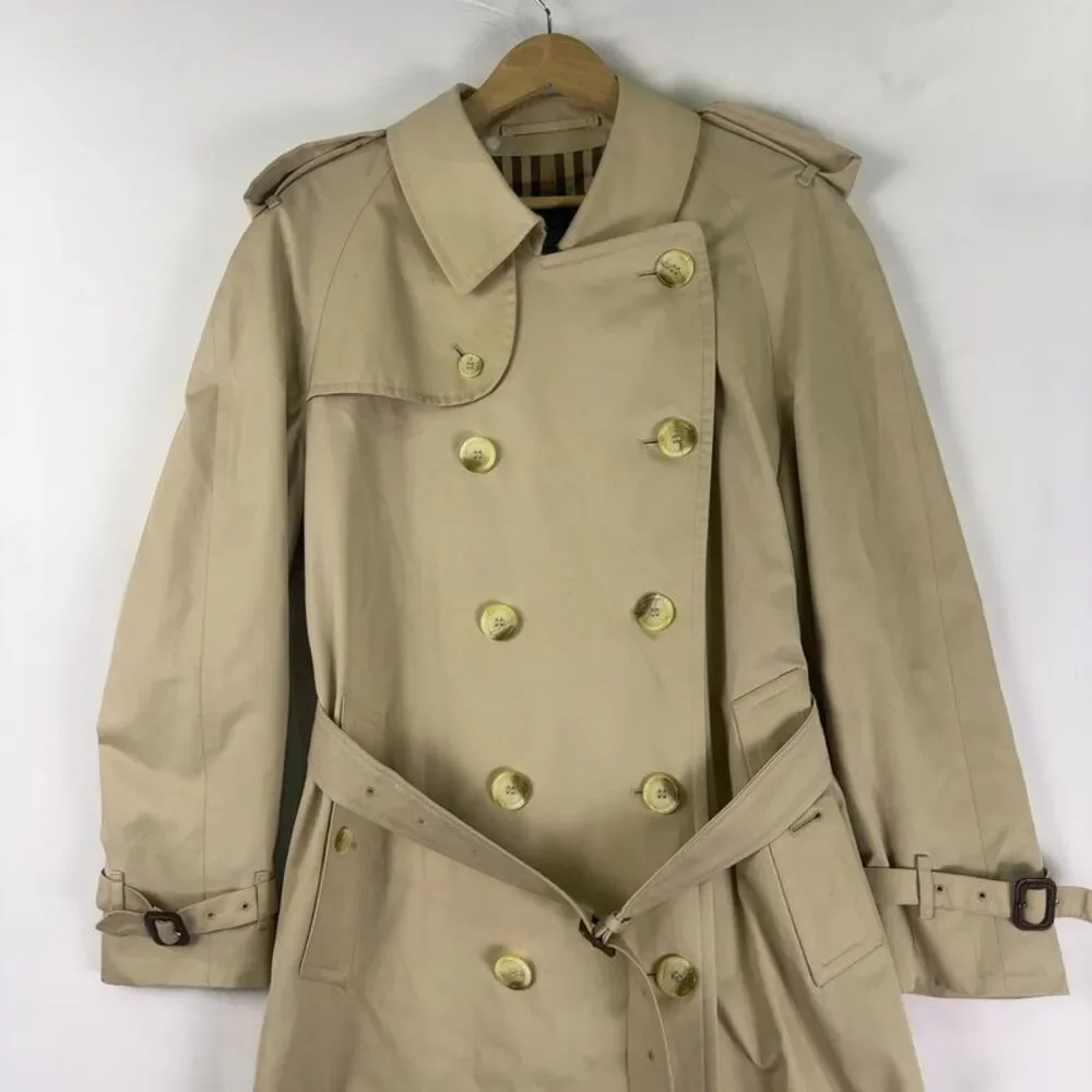 Burberry Classic Beige Trench Coat - Picture 2 of 6